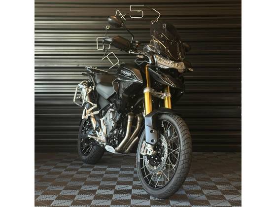 TRIUMPH TIGER 1200 BLACK EDITION TRIUMPH TIGER 1200 BLACK EDITION